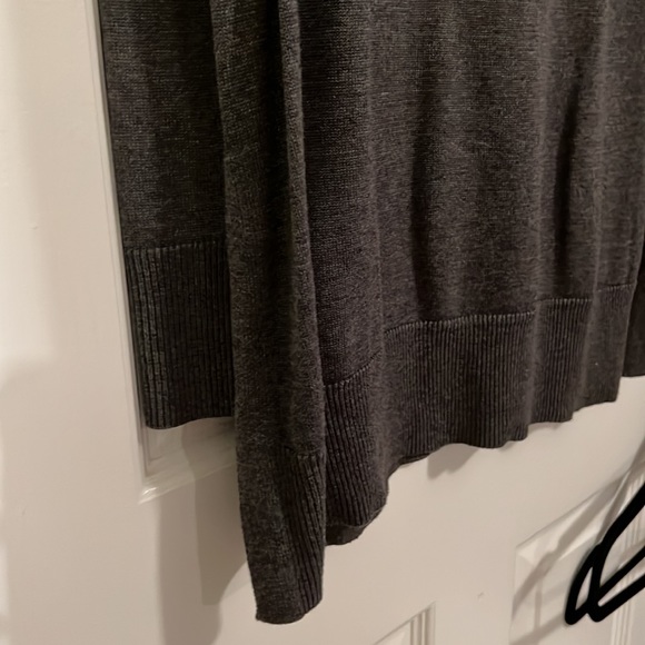 Maison Jules Women’s Crew Neck Sweater in Grey in size XL NWT - Picture 6 of 9